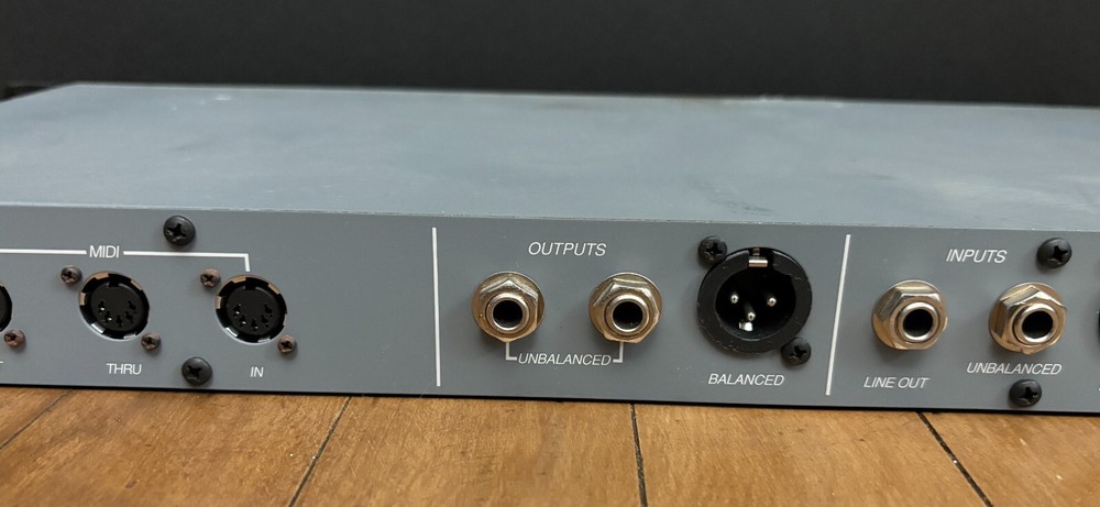 USA Peavey CEQ 28R Computer Controlled Equalizer Remote Unit Midi Digital