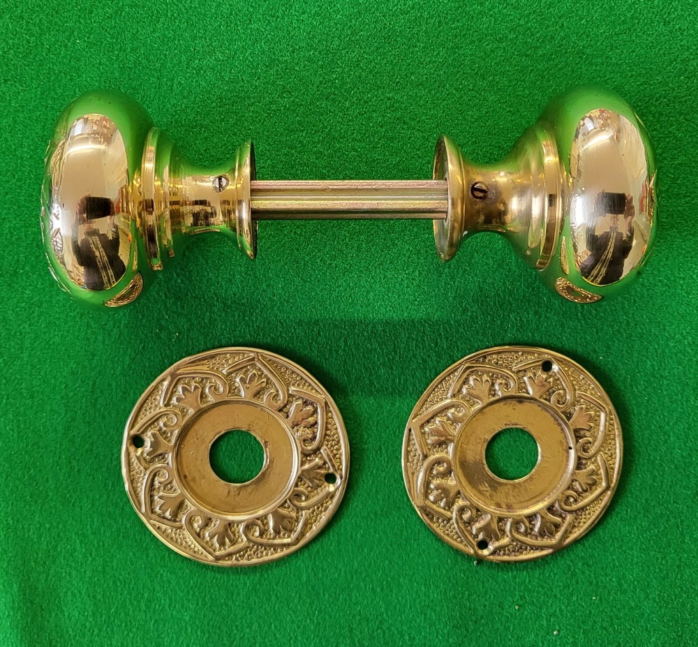 Pair round cast solid brass door knobs backplates pull handles ironmongery craft