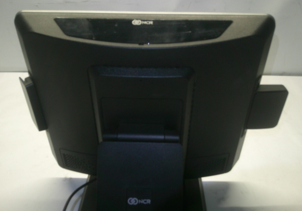 NCR 7761-8450-0000 TouchScreen POS System
