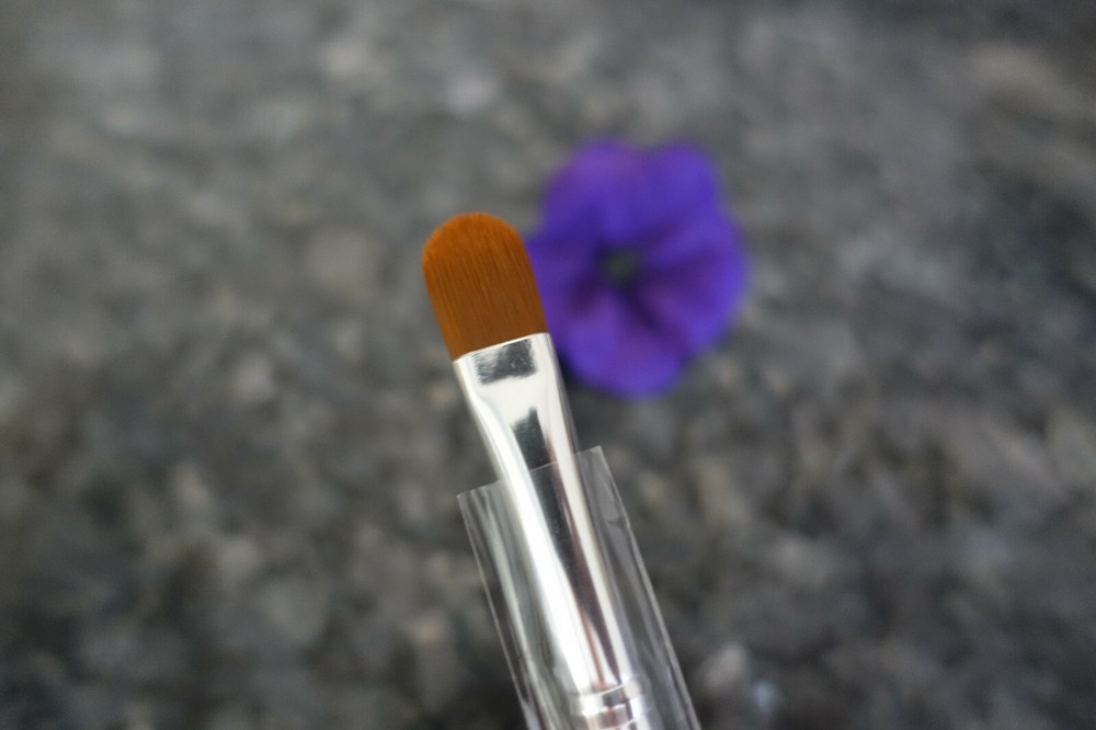 Beau Gachis concealer brush new full size