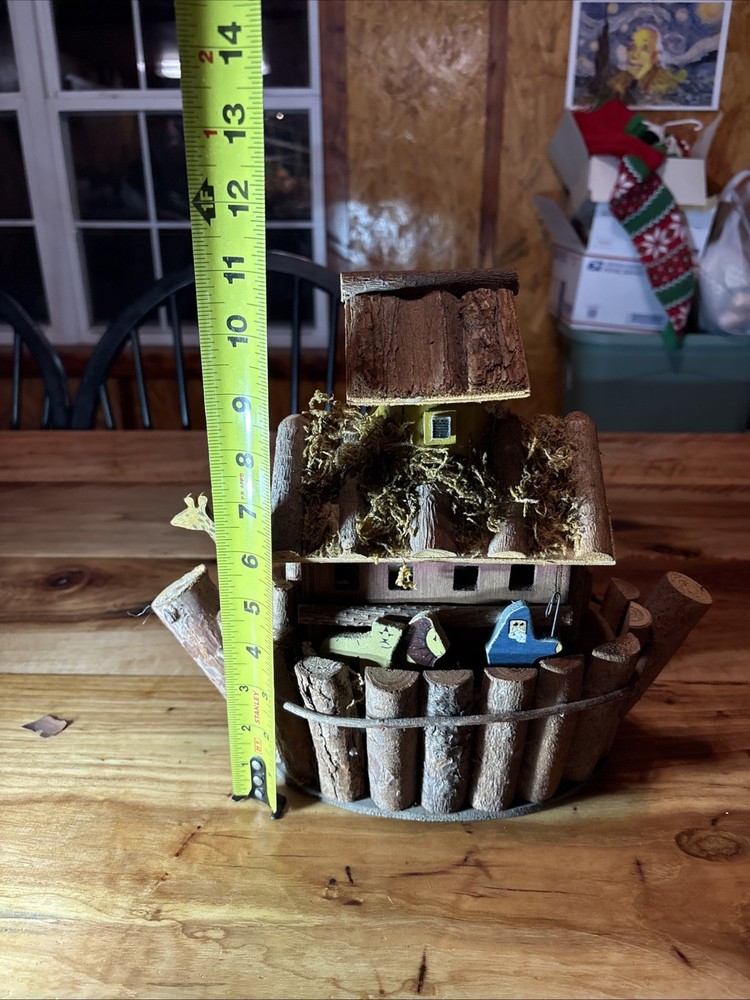 NOAHS ARK BIRDHOUSE