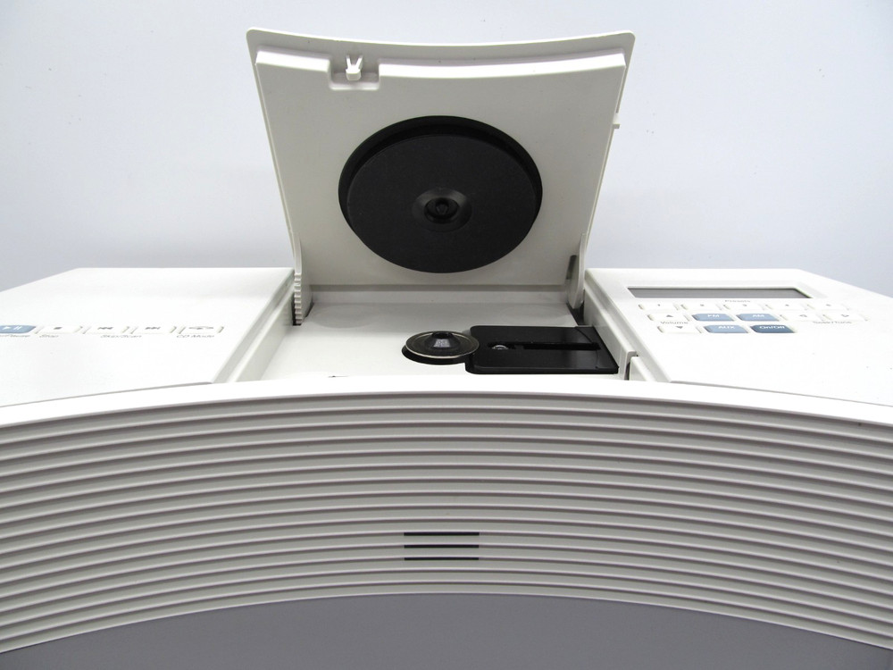 Bose Acoustic Wave CD-3000 Audio System AM/FM CD Player- With Remote clean