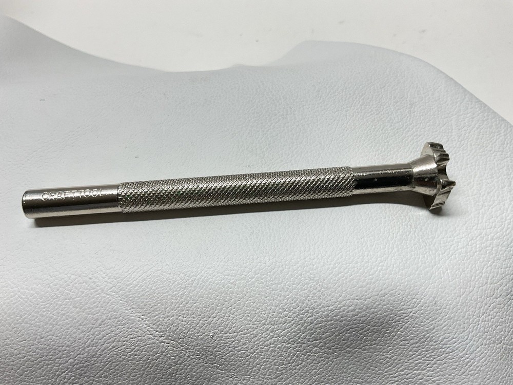 CRAFTOOL #E672 Special Leather Stamping Tool (RefC1)