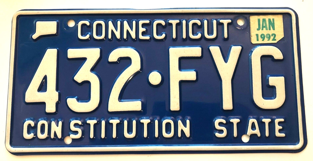 1992  CONNECTICUT License Plate CONSTITUTION STATE