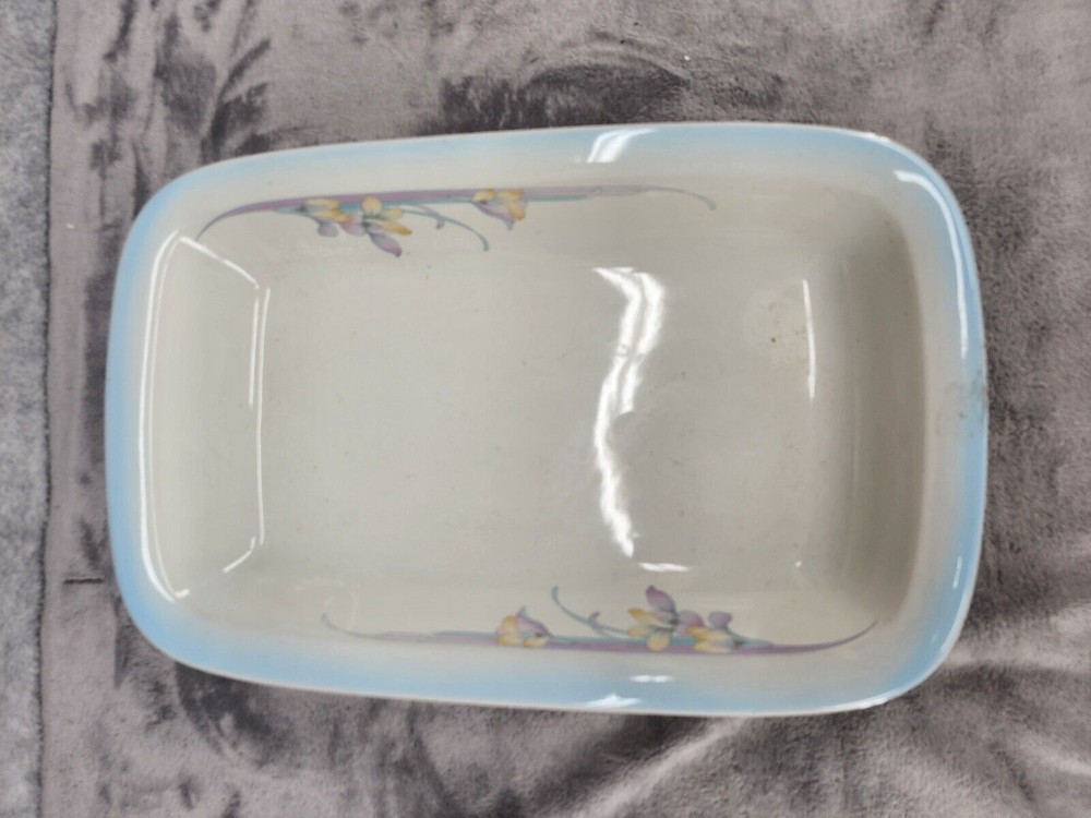 NORITAKE STONEWARE RECTANGULAR ROASTER RAINBOW END 14” X 9” Has Chip