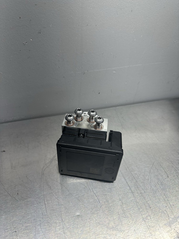 2020 - 2024 BMW S1000RR ABS PUMP UNIT MODULE COMPUTER ELECTRICAL SYSTEM OEM 10