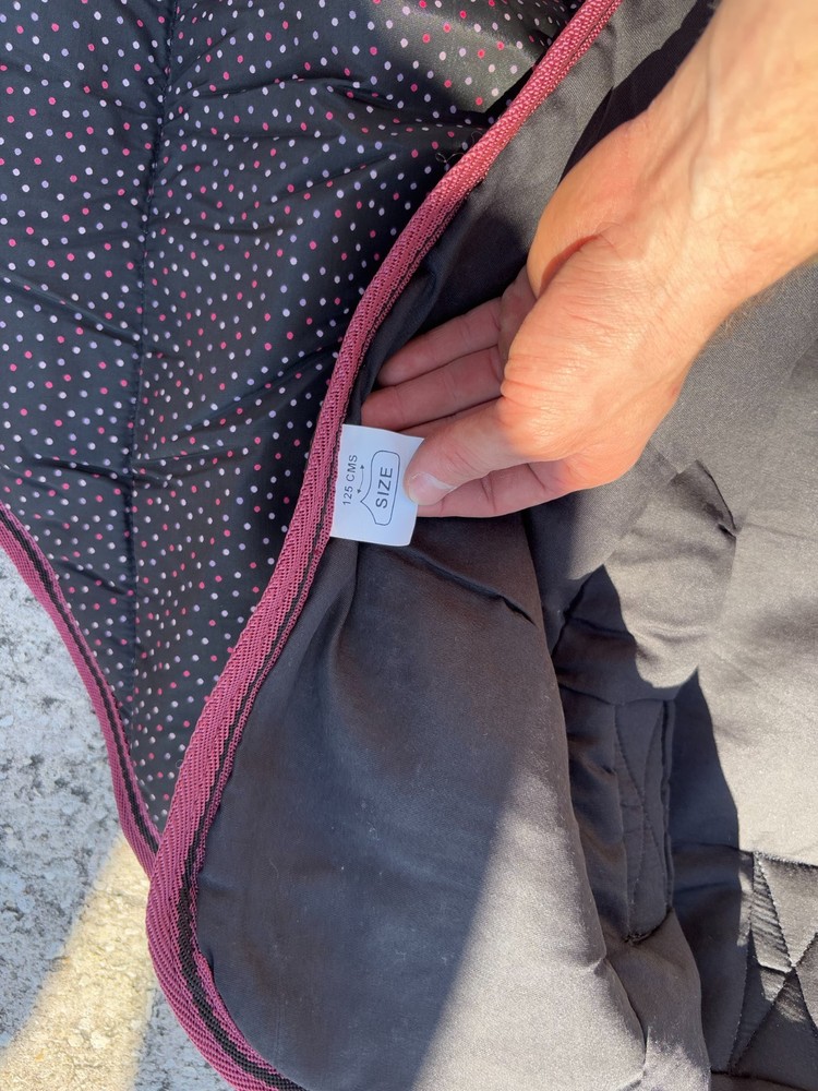 Nice 125CM Horse Blanket . Never Used.