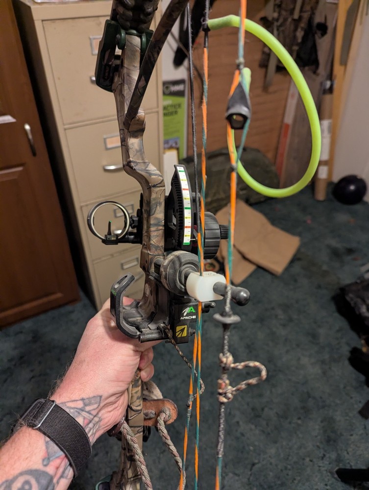 Bear The Truth 2 Ultra Light Compound Bow Camo