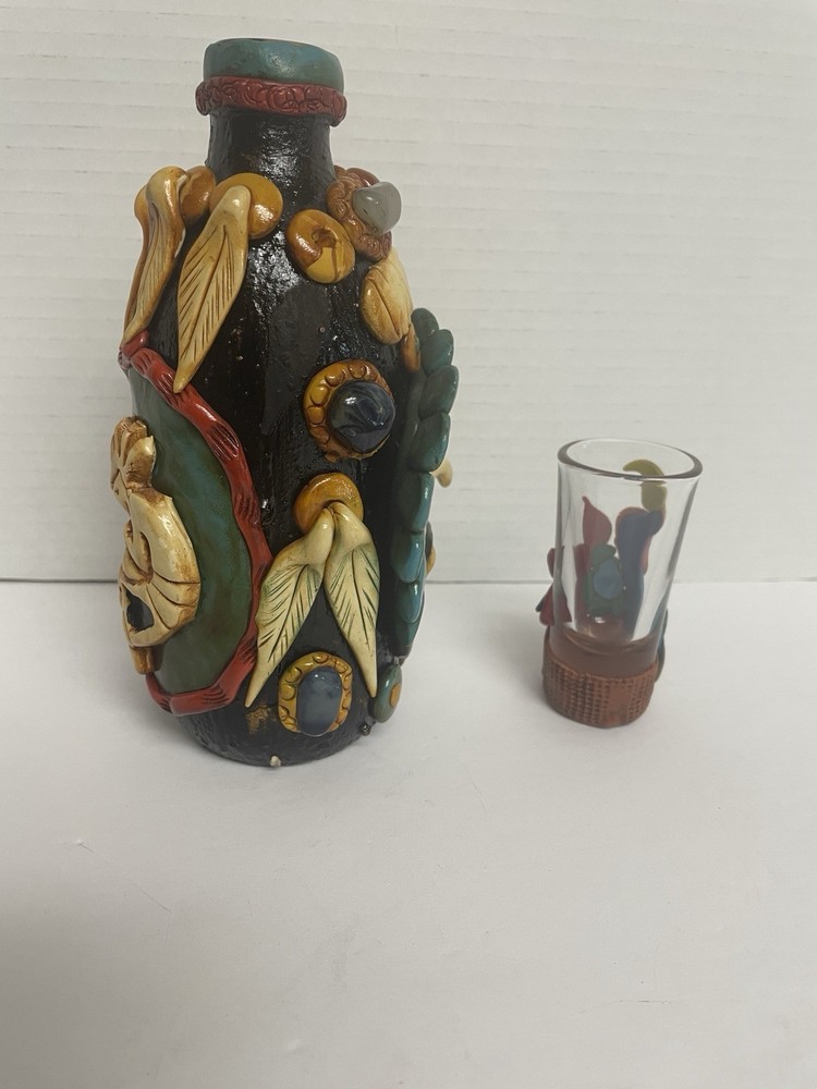 Aztec 3D Figural Eagle Obsidian Clay Tequila Bottle Mexican Mayan Fun Bar ware