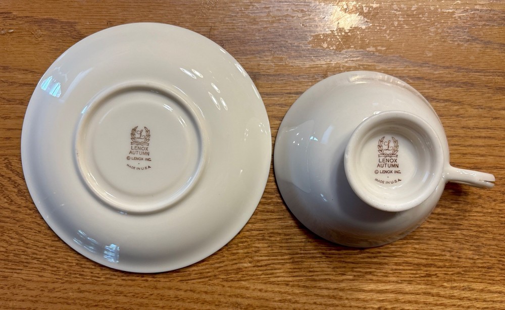 Lenox Fine Bone China Autumn Pattern 5 Piece Place Setting(s) Gold Backstamp