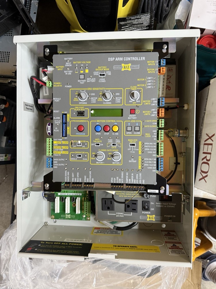 Max Solar Control Box Swing Gate Operator. New Open Box