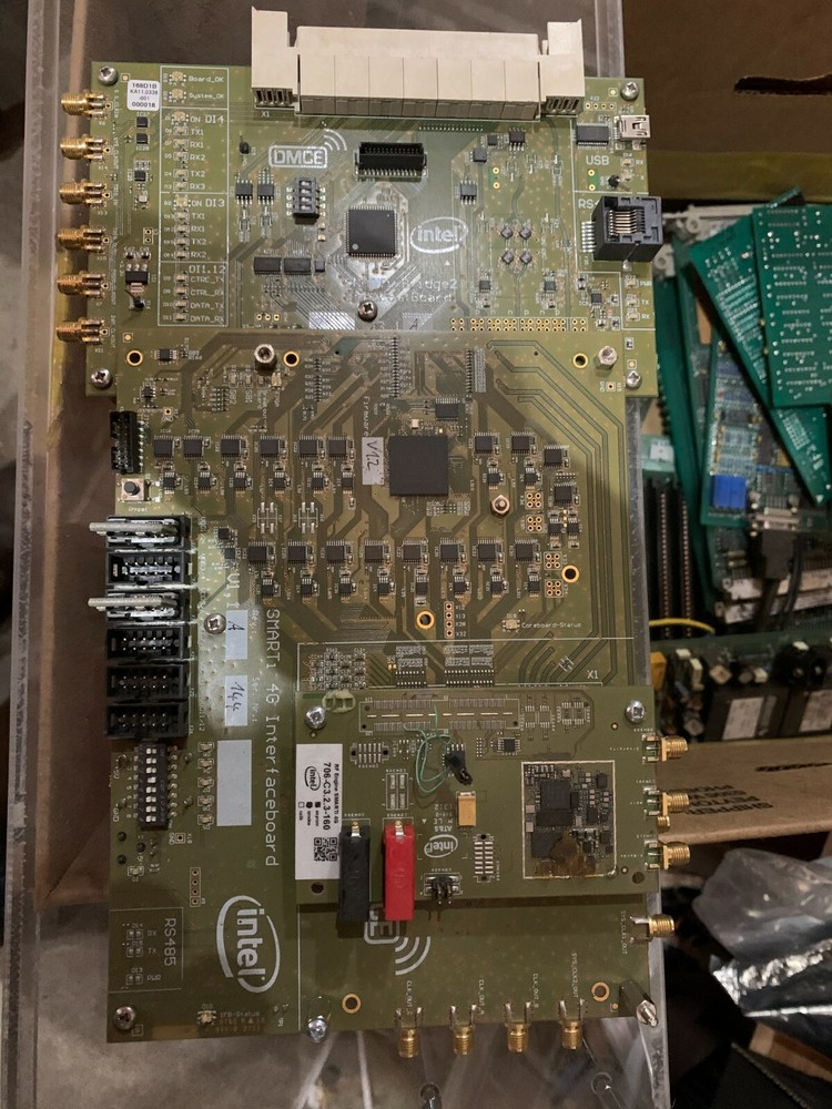 Intel Smart1 Developer Board 4G with Breakout Bridge 2 Interfaceboard