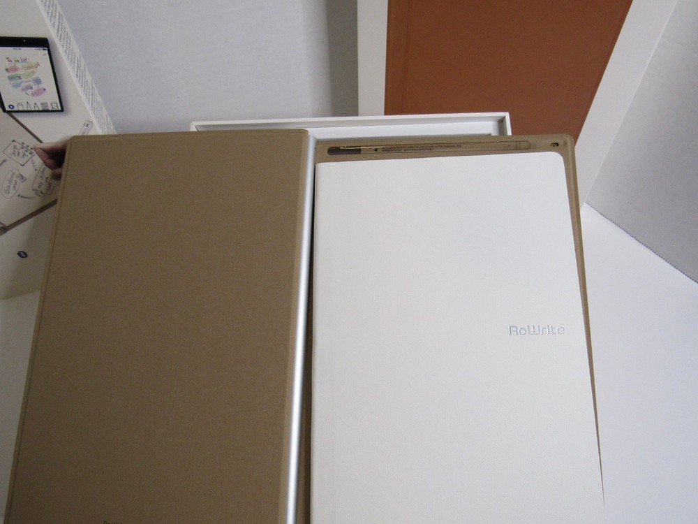 Royole RoWrite 2 Smart Writing Notebook With Real Paper Pen Writing! Great Shape