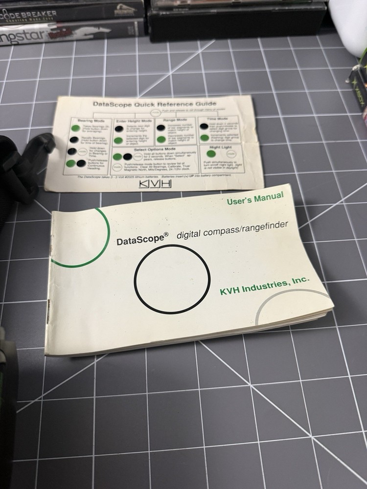 KVH DataScope Digital Marine Compass Rangefinder Binocular Powers On Parts