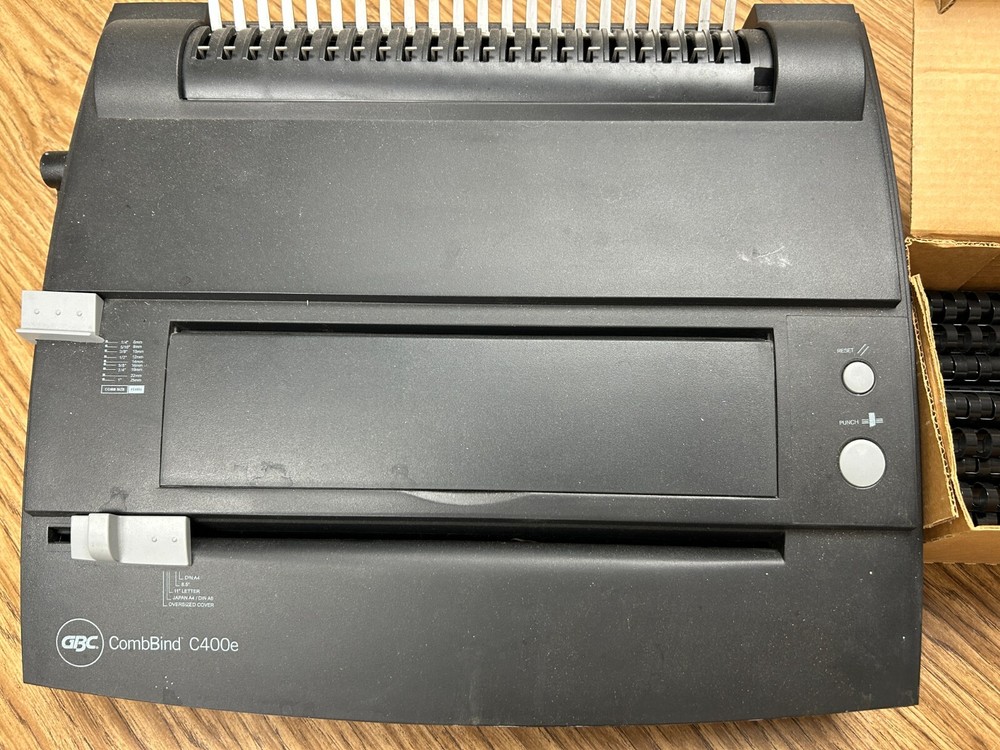GBC C400e CombBind Hole Punch Comb Bind Booklet Maker