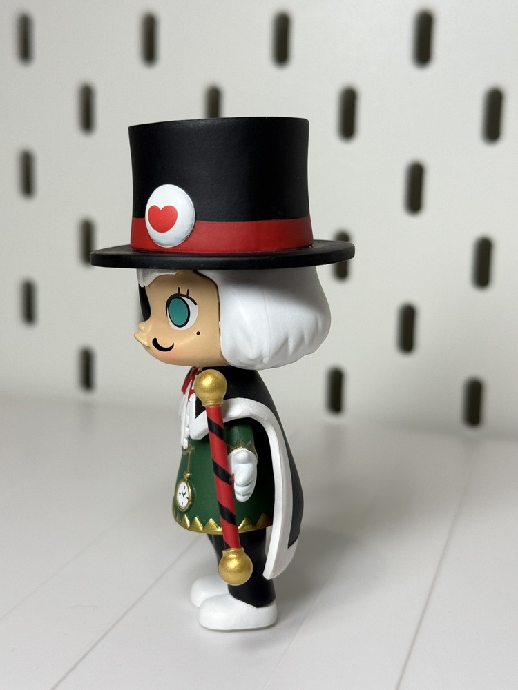 Popmart Nutcracker Molly Confirmed Figure~Uncle Drosselmeyer White