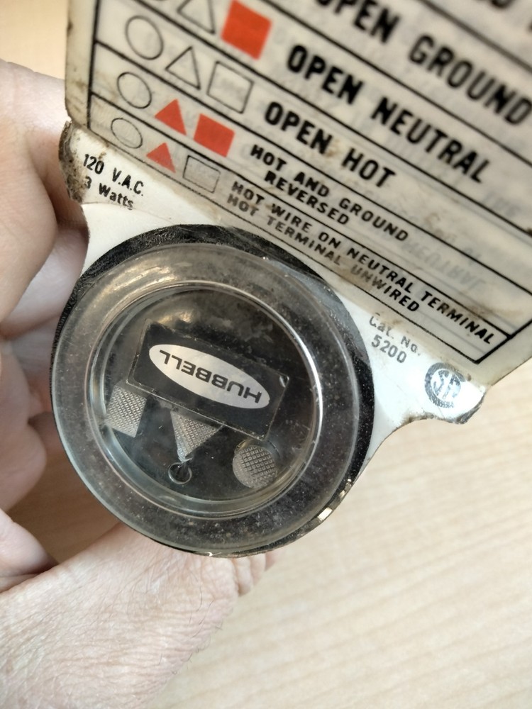 Hubbell 5200 Electrical Tester Wall Outlet