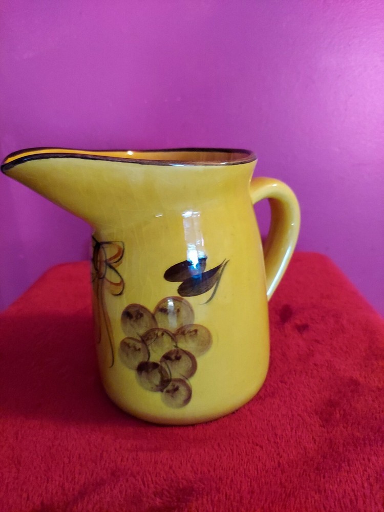 Accent Pitcher