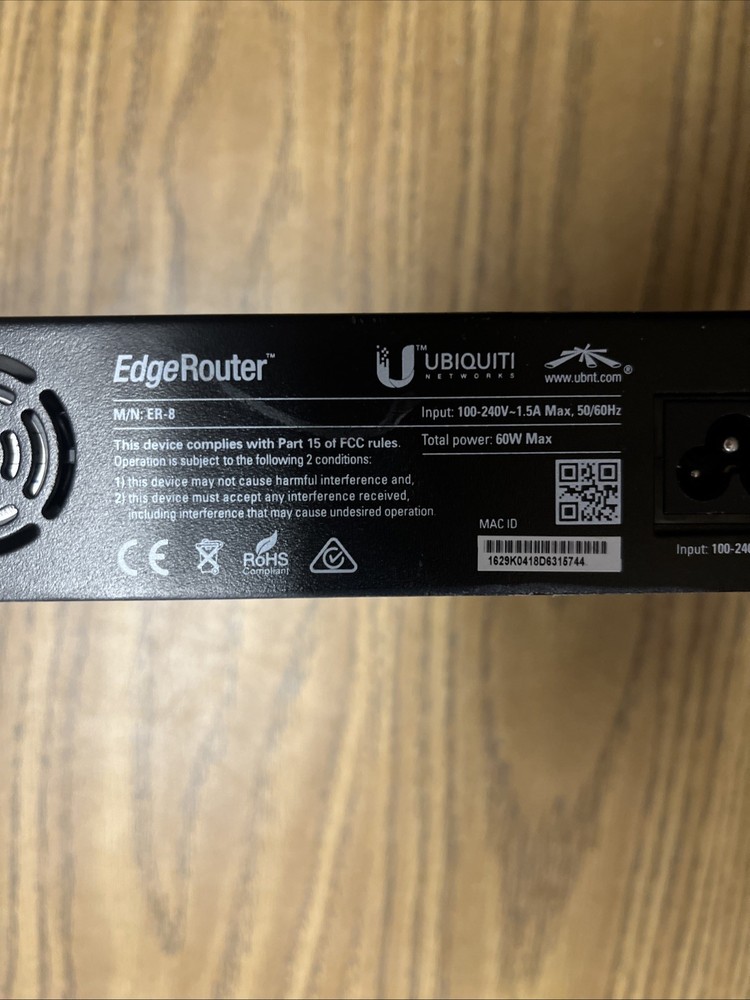 Ubiquiti EdgeRouter 8 ER-8