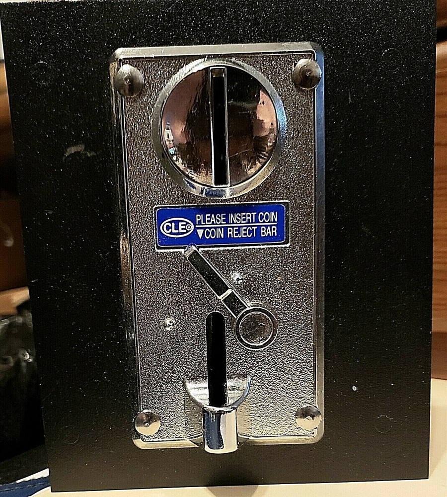 ELECTRONIC COIN ACCEPTOR, MOUNTING PLATE INCLUDED