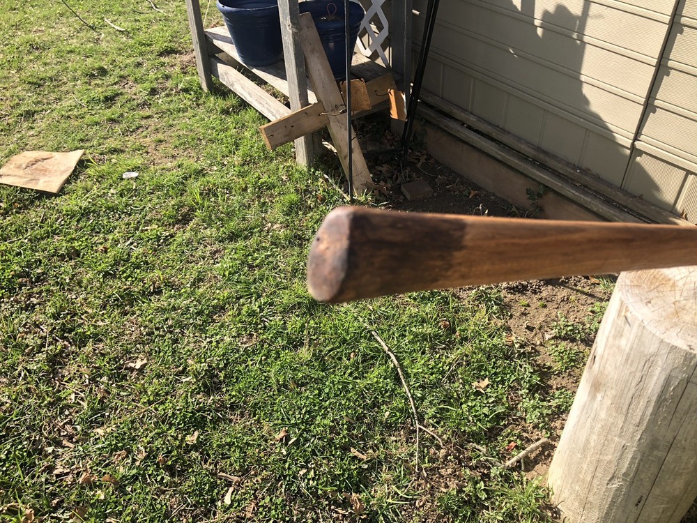 Vintage unmarked 3/2 Rockaway Pattern Axe