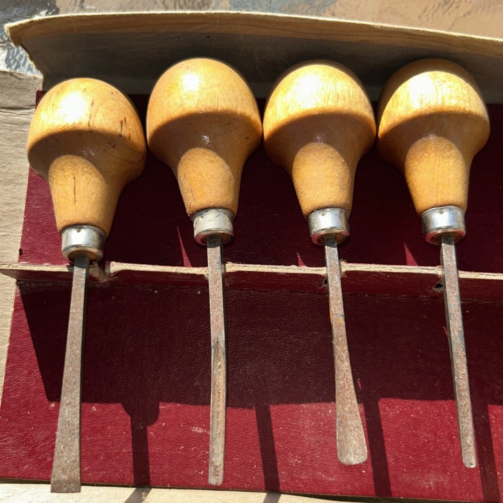 4 Piece Wood Carving Tools Gouges, Chisel, Parting Tool By Walnut Hollow USA