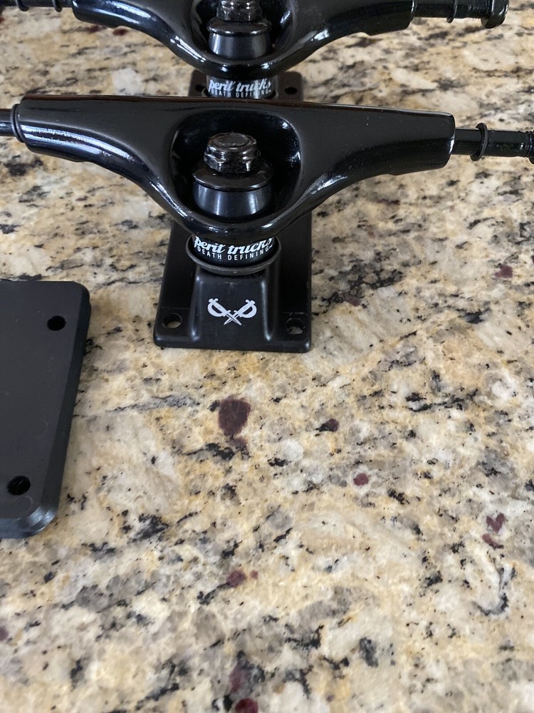 PERIL Black 7 5/8" Skateboard Trucks Set(Pair)