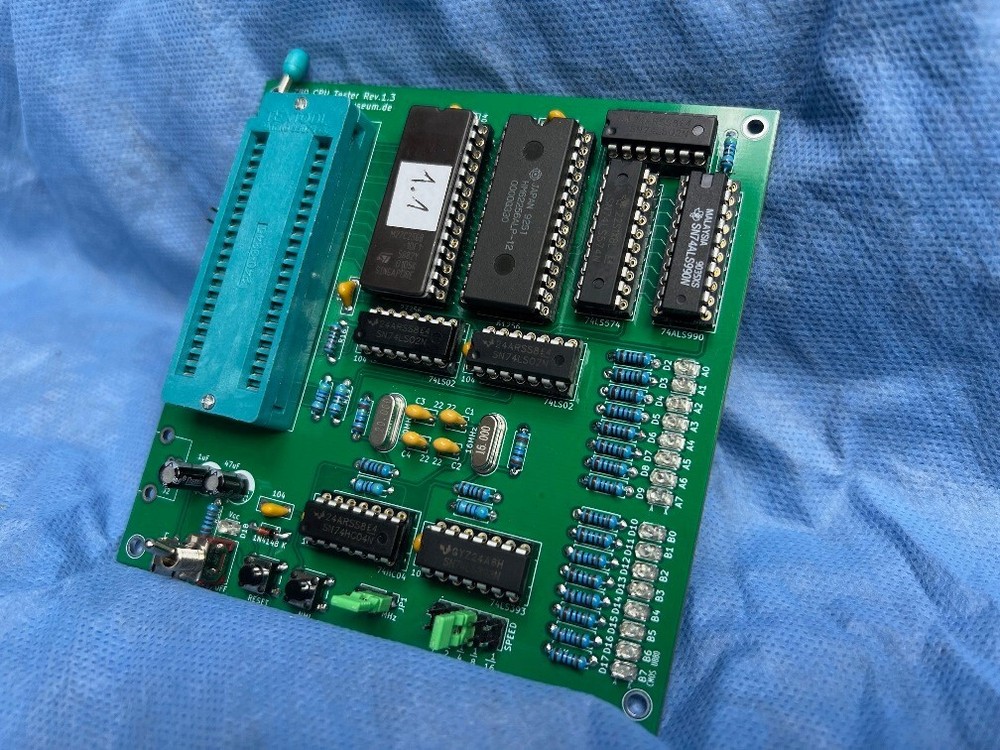 Z80 CPU NMOS / CMOS Tester - Assembled Version