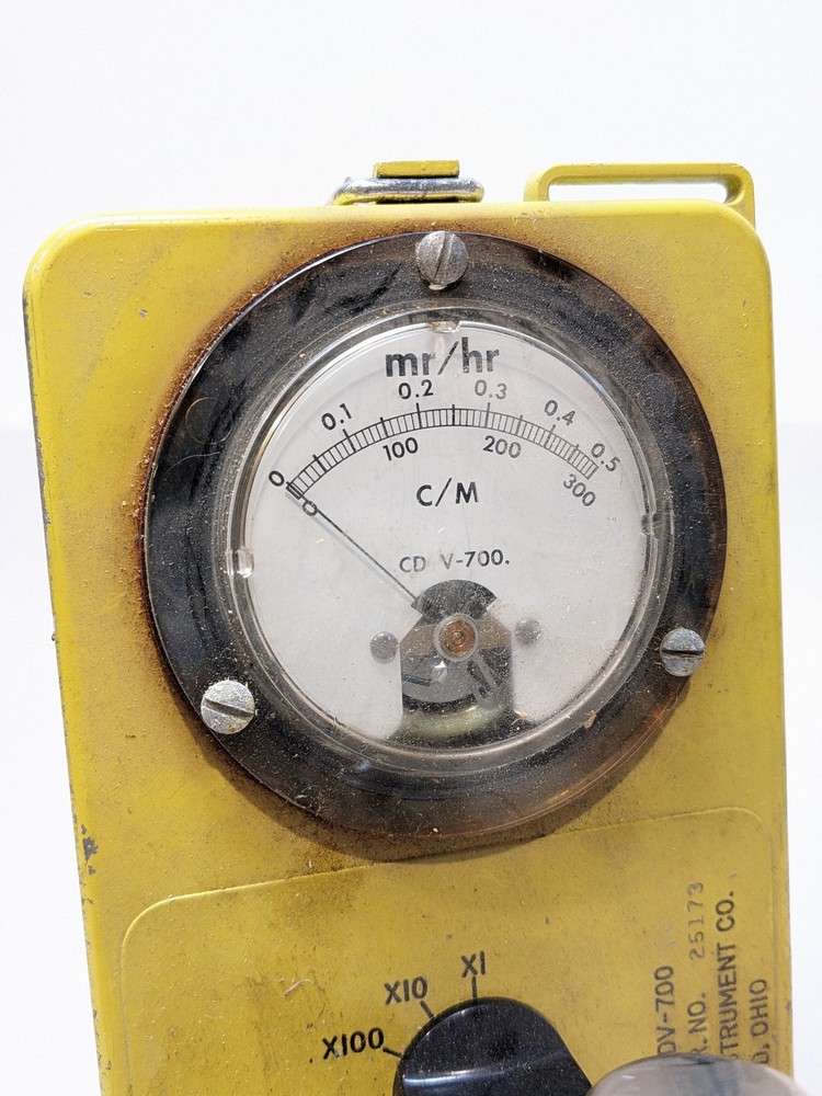 Victoreen CDV-700 Geiger Counter