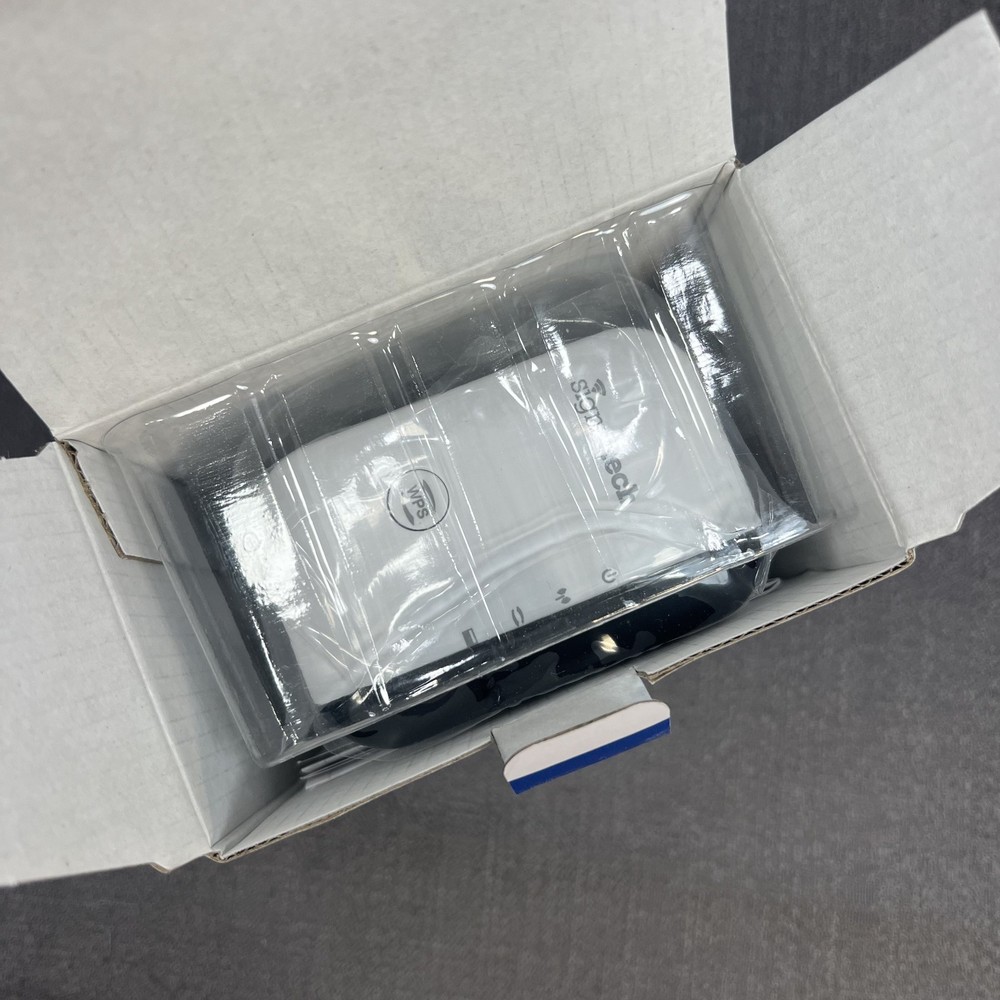 SignalTech WiFi Range Extender Boosts Existing WiFI Hotspot New