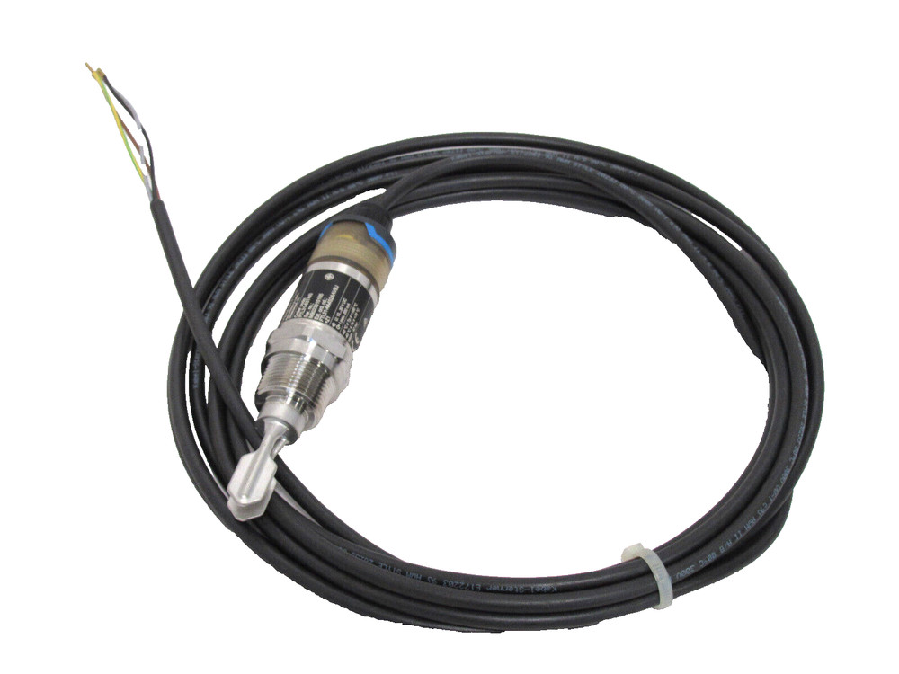 NEW ENDRESS HAUSER FTL31-63T4/0 LEVEL SWITCH FTL31-AA4S2AAVBJ