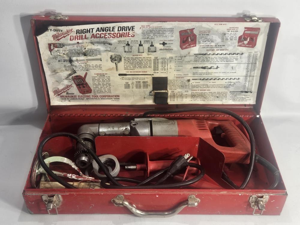 MILWAUKEE CORDED DRILL (P14023073)
