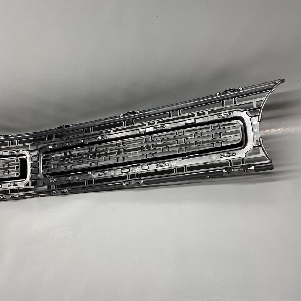 DODGE CHALLENGER FRONT GRILLE 2015 2016 2017 2018 2019 OEM 9403971