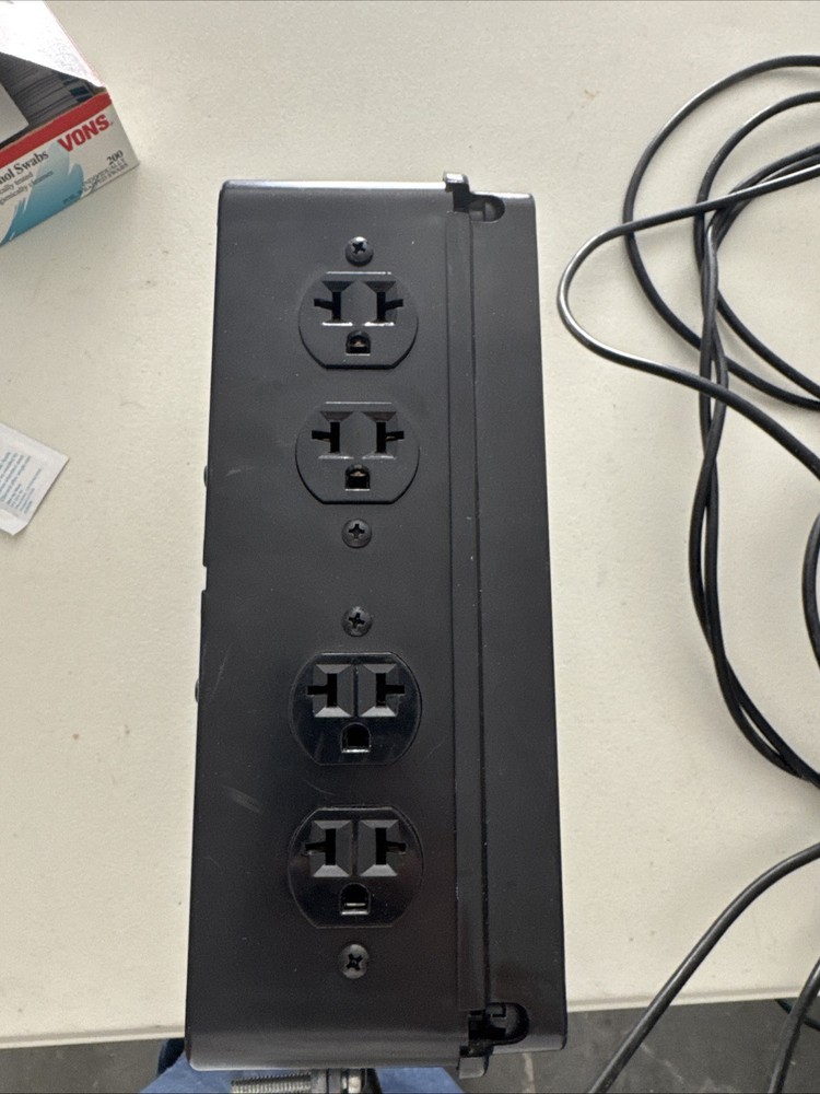 Titan Controls Helios 12 - 8 Light 240v Volt Controller w/ Relay Trigger Cord