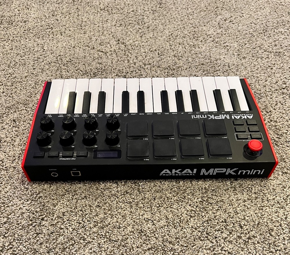 Akai Professional MPK Mini MK3-25 Key USB MIDI Keyboard Controller - EXCELLENT