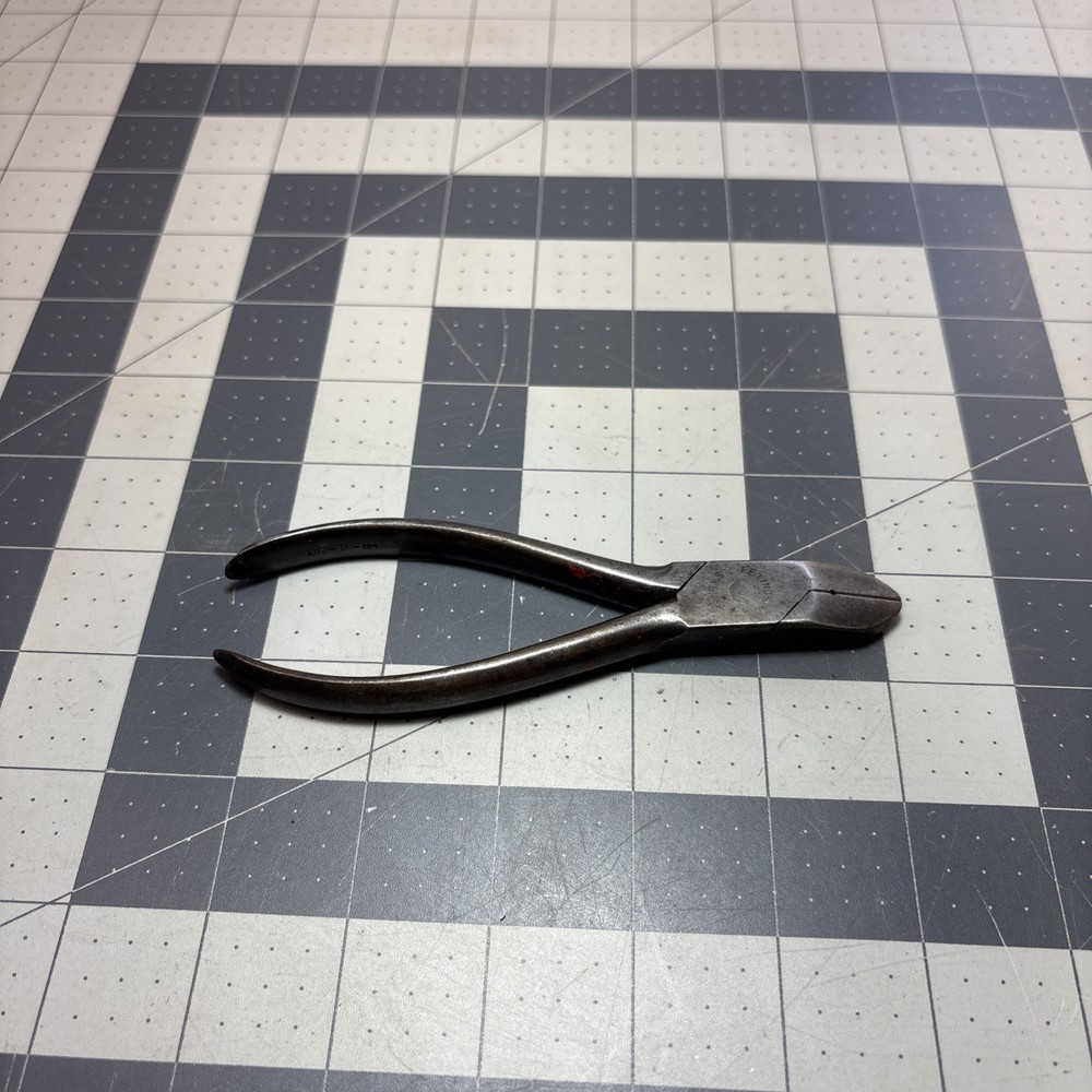 F.E. Lindston Sweden Bell System Cutter Tools