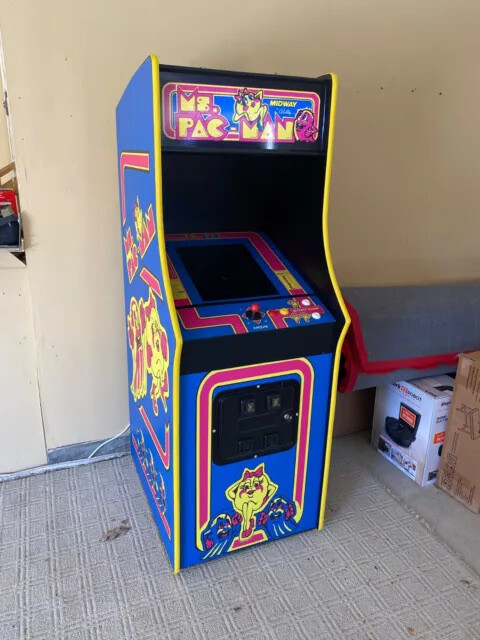 Ms PAC-MAN ARCADE MIDWAY COIN MACHINE