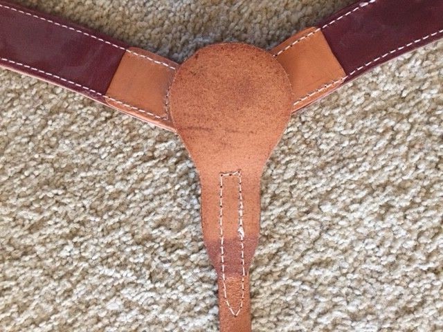 BREAST COLLAR DOUBLE STITCHED WITH STAINLESS HARDWARE - 1 3/4"