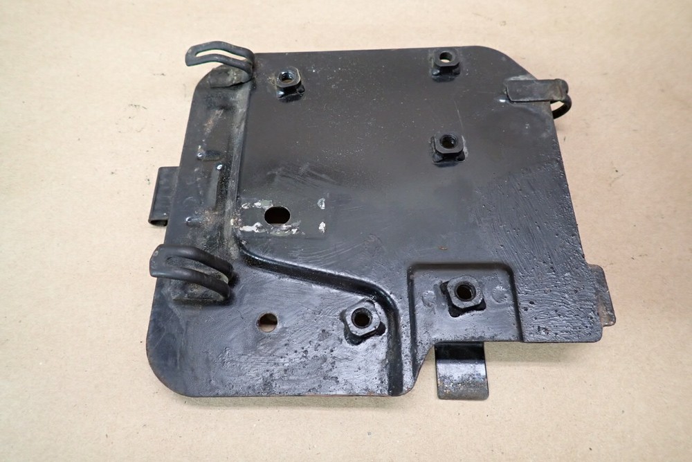 1979 SUZUKI GS850G ELECTRICAL BRACKET