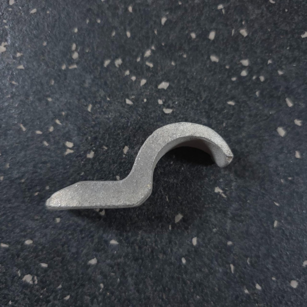 Unbranded Pipe Strap - 3/4" Iron - 1 Hole - (QTY 8) Used