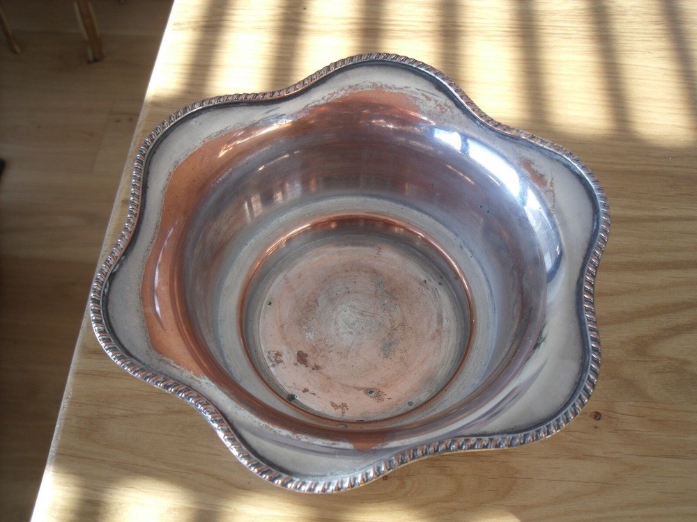 Antique Silver plated Bon Bon Dish with Rope Pattern Rim.