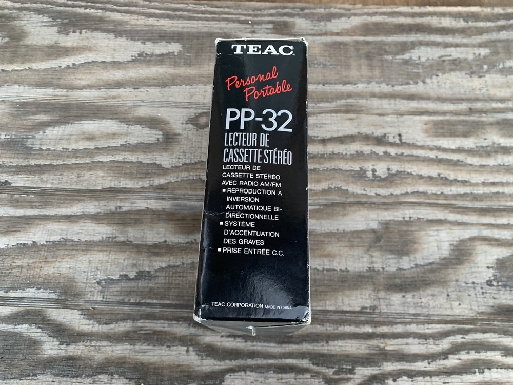 Teac PP-32 Walkman Cassette Player Fully Working