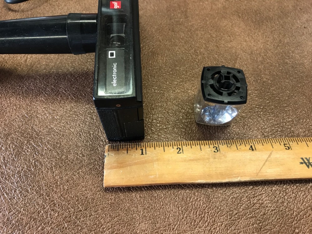 Vintage GAF Pocket Camera 440 with Flash Extension and two Magicubes