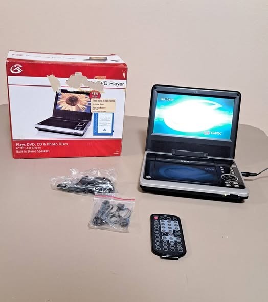 GPX 8" DVD CD Player With Accessories