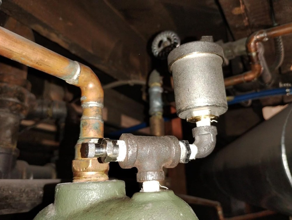 400-4 Float Air Hy-Vent, 1/8" NPT Automatic Air Vent Valve for Hydronic Heating