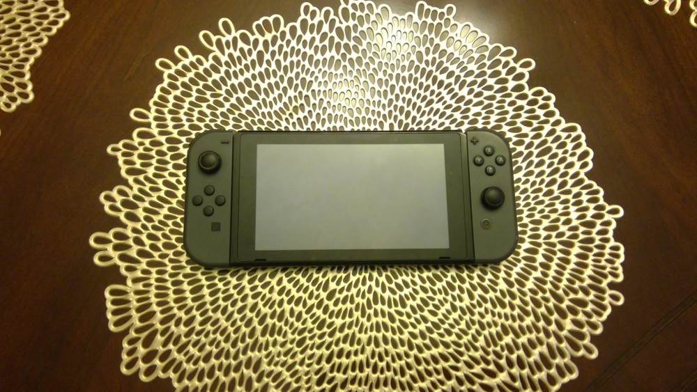 nintendo switch gray Joy-cons. Includes more accesories.