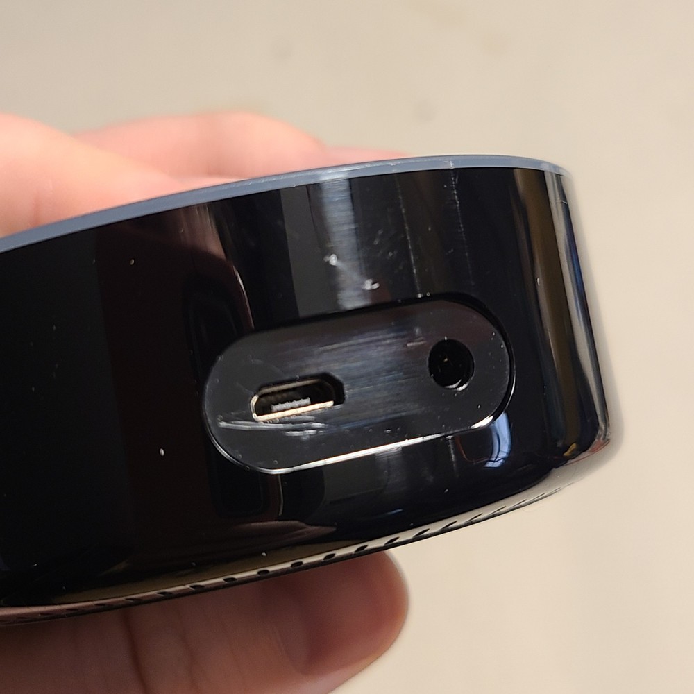 Amazon RS03QR, Amazon Echo Dot 2nd Gen Smart Speaker 1/8" Audio Output Micro USB