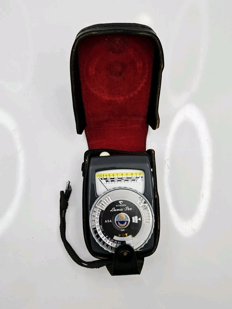Gossen Luna-Pro Light Meter with Case