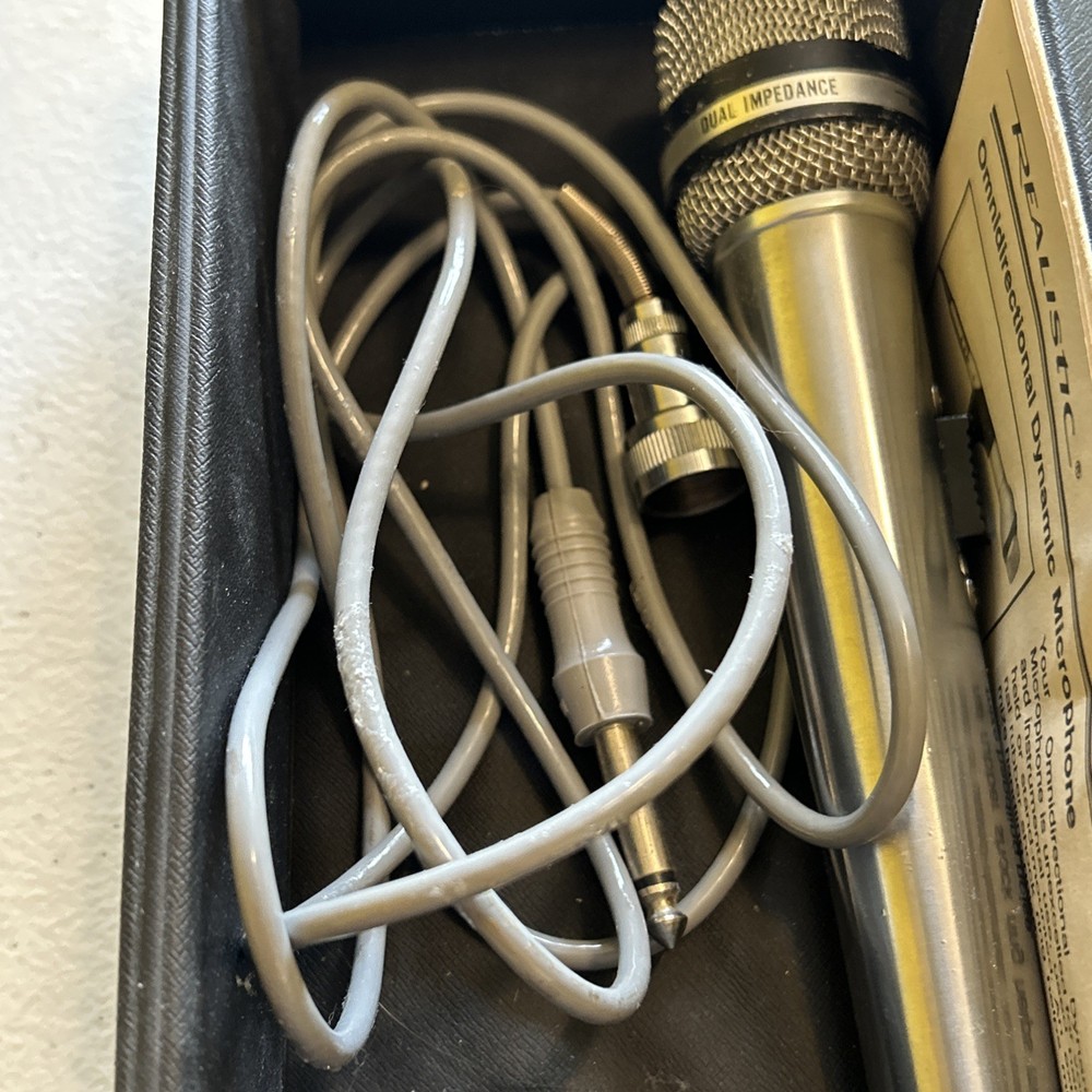 Vintage Realistic Cardioid Dynamic Microphone