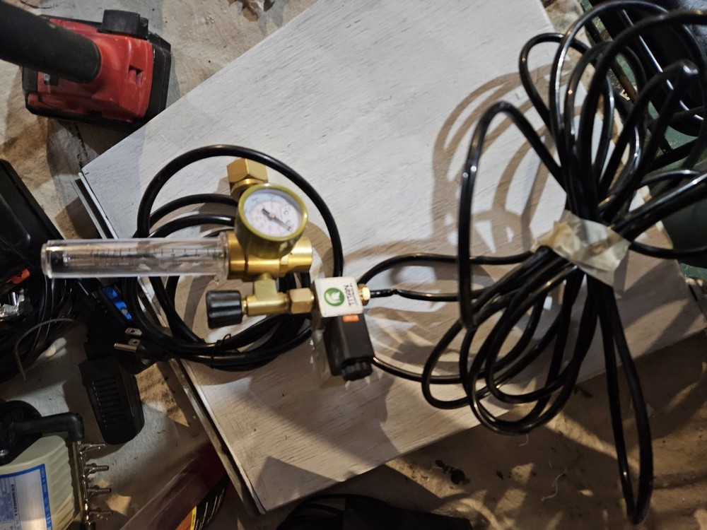 Titan Controls CO2 Regulator - 1 Amp/120 Volts/60 Hz